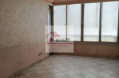 Apartment - 3 Bedrooms - 2 Bathrooms for sale in Cornish El Nile St. - Maadi - Hay El Maadi - Cairo