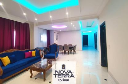 Apartment - 3 Bedrooms - 2 Bathrooms for sale in 5th District - Sheikh Zayed City - Giza