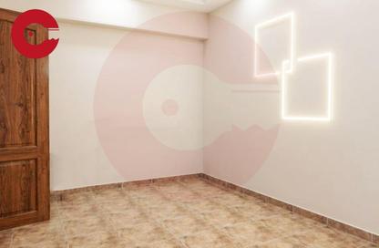 Apartment - 3 Bedrooms - 1 Bathroom for sale in Mahmoud Al Banna St. - Sidi Beshr - Hay Awal El Montazah - Alexandria