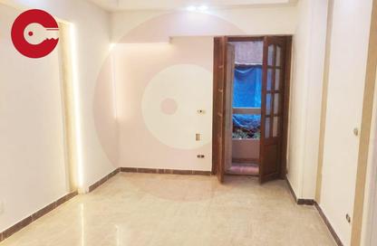Apartment - 3 Bedrooms - 1 Bathroom for sale in Mahmoud Al Banna St. - Sidi Beshr - Hay Awal El Montazah - Alexandria