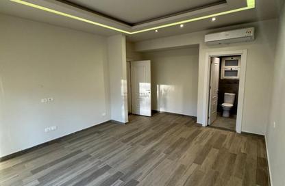 Apartment - 2 Bedrooms - 2 Bathrooms for rent in Hyde Park - New Cairo City - Cairo