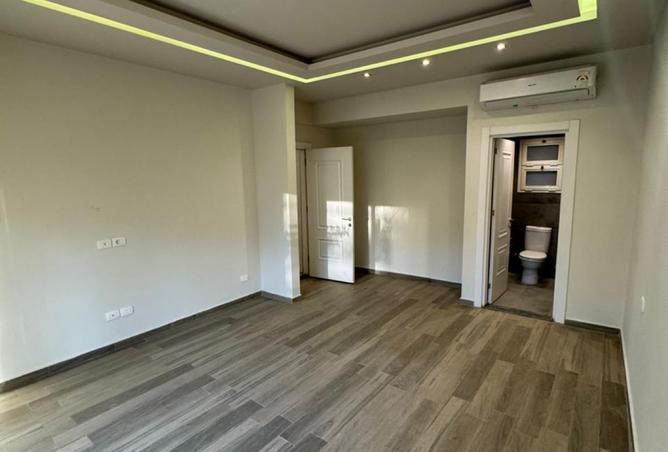 96853630 - Property Image 2