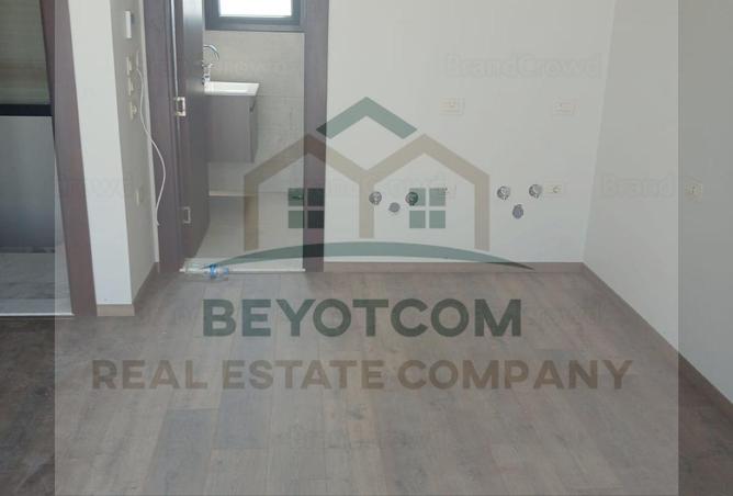 102918308 - Property Image 3