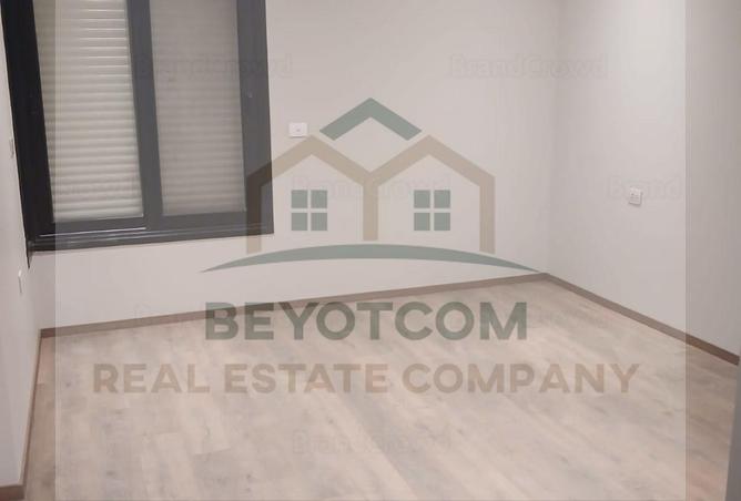 102918308 - Property Image 2