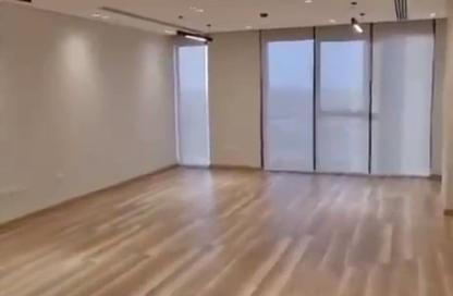 Office Space - Studio for rent in Hyde Park Central - The 6th Settlement - New Cairo City - Cairo