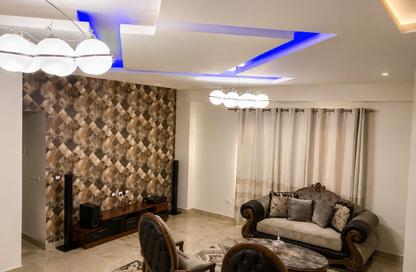 شقة - 2 - 1 للبيع في حى اسكان الجامعه الامريكية - كمبوندات التجمع الخامس - التجمع الخامس - مدينة القاهرة الجديدة - القاهرة