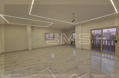 Apartment - 3 Bedrooms - 2 Bathrooms for sale in Al Narges 2 - Al Narges - New Cairo City - Cairo