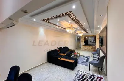 Apartment - 3 Bedrooms - 1 Bathroom for sale in Port Said St. - Cleopatra - Hay Sharq - Alexandria