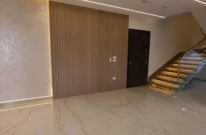 Duplex - 3 Bedrooms - 2 Bathrooms for rent in Hyde Park - New Cairo City - Cairo