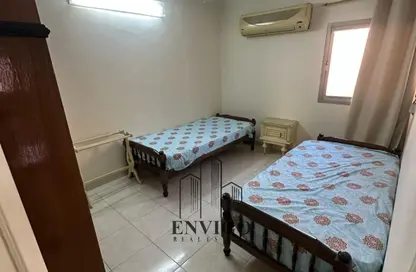 شقة - 3 غرف نوم - 1 حمام للبيع في شارع بشار بن برد - المنطقة السادسة - مدينة نصر - القاهرة