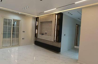 Apartment - 3 Bedrooms - 2 Bathrooms for rent in Gate 3 old - Khafre - Hadayek El Ahram - Giza