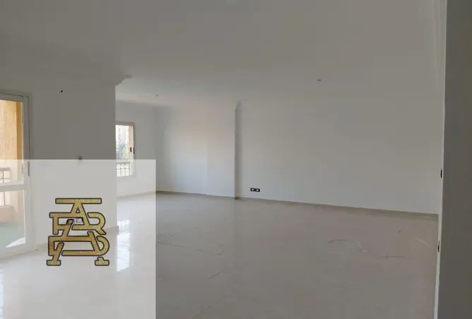 102901339 - Property Image 3