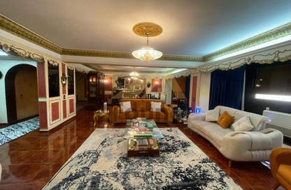 Apartment - 3 Bedrooms - 2 Bathrooms for sale in Gameat Al Dewal Al Arabeya St. - Mohandessin - Giza