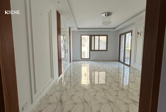 52193055 - Property Image 2