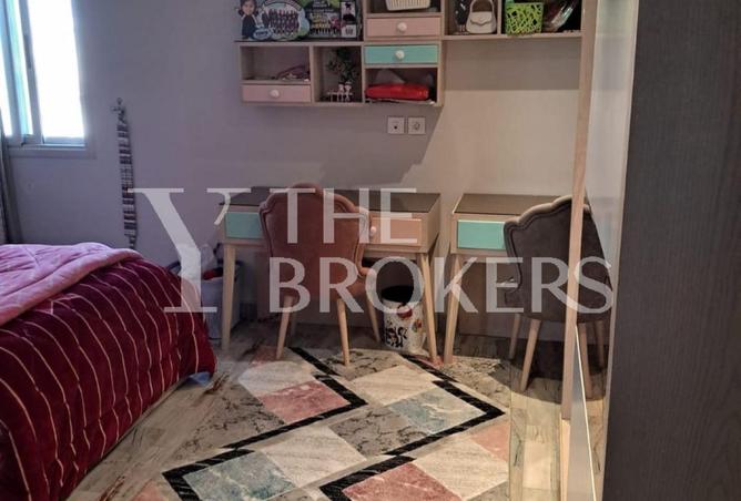 57501957 - Property Image 3