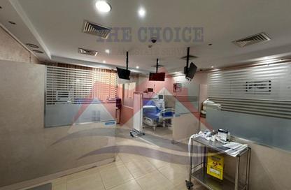 Medical Facility - Studio - 4 Bathrooms for sale in Gamal Abdel-Nasser Axis - 6 October City - Giza