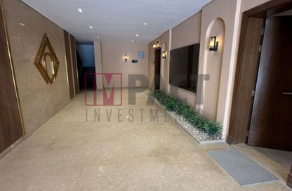 Apartment - 4 Bedrooms - 4 Bathrooms for sale in Village West - Sheikh Zayed Compounds - Sheikh Zayed City - Giza