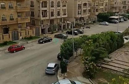 دوبلكس - 6 غرف نوم - 3 حمامات للايجار في المنطقة ز - حى جنوب الاكايمية - مدينة القاهرة الجديدة - القاهرة
