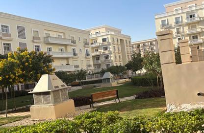 Apartment - 4 Bedrooms - 3 Bathrooms for sale in Hyde Park - New Cairo City - Cairo