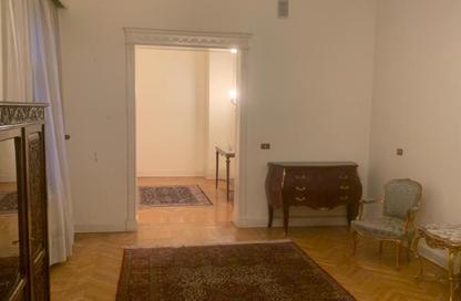 Apartment - 3 Bedrooms - 2 Bathrooms for sale in Garden City - Cairo