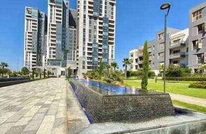 Apartment - 3 Bedrooms - 3 Bathrooms for sale in Village Views - Zed Towers - Sheikh Zayed Compounds - Sheikh Zayed City - Giza