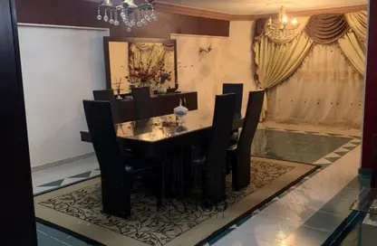 Apartment - 4 Bedrooms - 3 Bathrooms for sale in Mohamed Zaki Barakat St. - 8th Zone - Nasr City - Cairo
