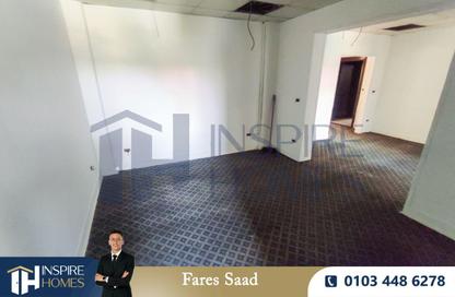 مساحات مكتبية - 3 غرف نوم - 1 حمام للايجار في الأزاريطة - حي وسط - الاسكندرية