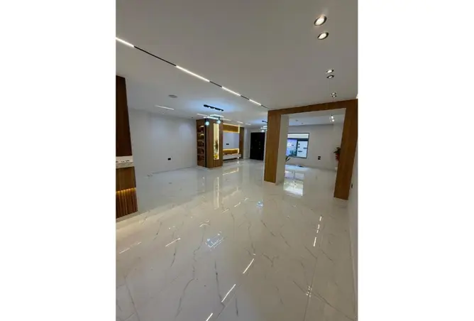 94916621 - Property Image 2