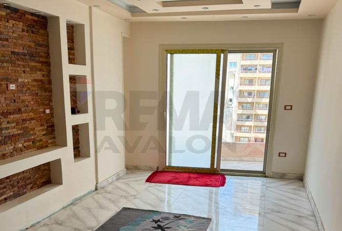 100642236 - Property Image 3