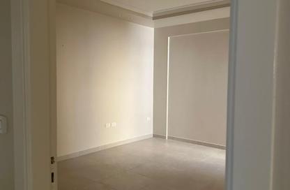 Apartment - 3 Bedrooms - 2 Bathrooms for rent in Abou El Houl - New Cairo City - Cairo