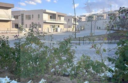 تاون هاوس - 3 - 3 للبيع في بيراميدز هيلز - طريق مصر اسكندرية الصحراوي - مدينة 6 أكتوبر - الجيزة