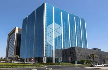 مساحات مكتبية - 5 غرف نوم - 1 حمام للايجار في ان  90  بيزنس كومبلكس - شارع التسعين الشمالي - التجمع الخامس - مدينة القاهرة الجديدة - القاهرة