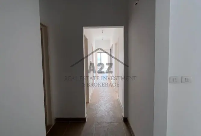 99406467 - Property Image 2