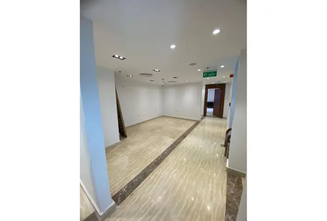77334929 - Property Image 3