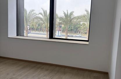 Office Space - Studio - 2 Bathrooms for rent in Lake View Residence - 5th Settlement Compounds - The 5th Settlement - New Cairo City - Cairo