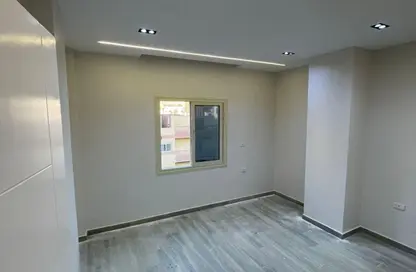 شقة - 3 غرف نوم - 2 حمامات للبيع في الحي الثالث - مدينة 6 أكتوبر - الجيزة