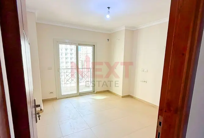 98552842 - Property Image 3