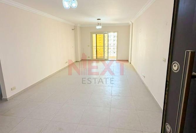98552842 - Property Image 2