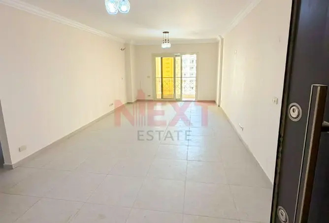 98552842 - Property Image 2