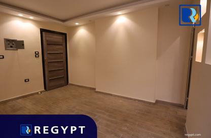 Office Space - Studio - 1 Bathroom for rent in Zahraa Al Maadi St. - Degla - Hay El Maadi - Cairo