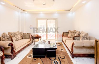 Duplex - 5 Bedrooms - 3 Bathrooms for sale in Mahmoud Al Essawy St. - Sidi Beshr - Hay Awal El Montazah - Alexandria