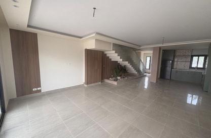 Townhouse - 2 Bedrooms - 3 Bathrooms for rent in Hyde Park - New Cairo City - Cairo