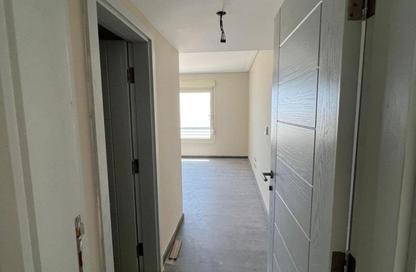 شقة - 1 حمام للايجار في نيو جيزة - طريق مصر اسكندرية الصحراوي - مدينة 6 أكتوبر - الجيزة شقة - 1 حمام للايجار في نيو جيزة - طريق مصر اسكندرية الصحراوي - مدينة 6 أكتوبر - الجيزة