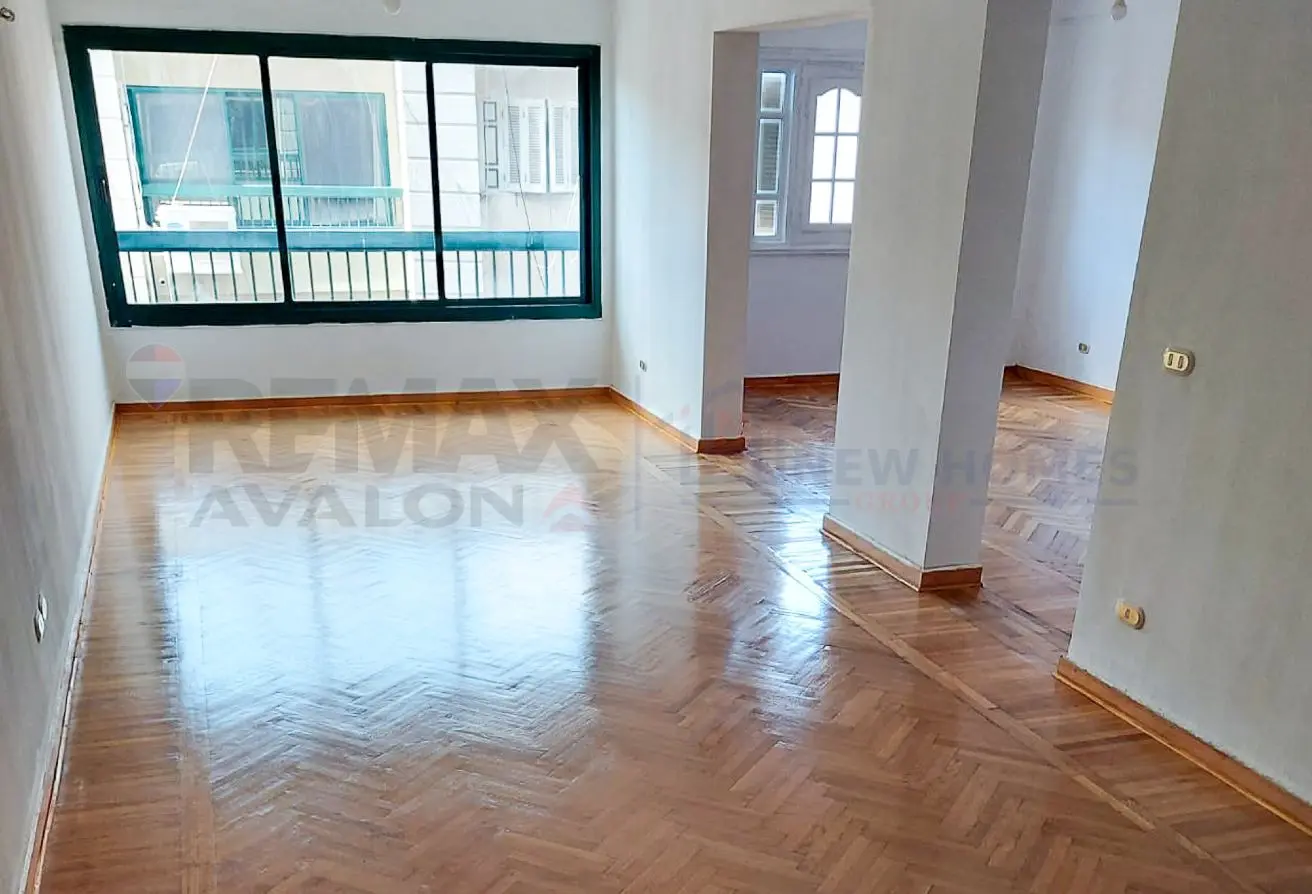 112984589 - Property Main Image