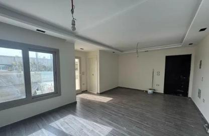 Apartment - 3 Bedrooms - 3 Bathrooms for sale in Galleria Moon Valley - South Investors Area - New Cairo City - Cairo