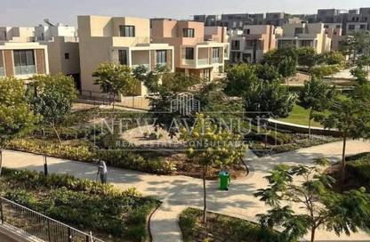 فيلا - 4 غرف نوم - 5 حمامات للبيع في سوديك ايست - الحي السادس - هليوبوليس الجديدة - القاهرة