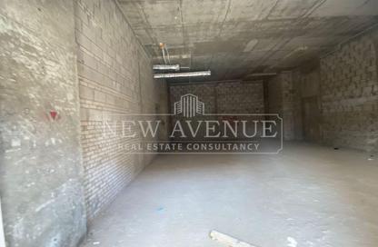 Retail - Studio - 5 Bathrooms for sale in Three Sixty - 5th Settlement Compounds - The 5th Settlement - New Cairo City - Cairo