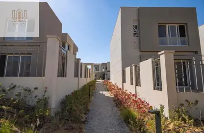 Villa - 5 Bedrooms - 6 Bathrooms for sale in New Giza - Cairo Alexandria Desert Road - 6 October City - Giza