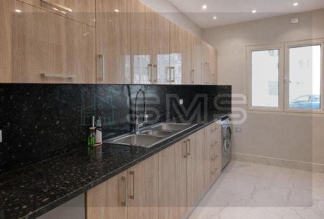 102905305 - Property Image 3
