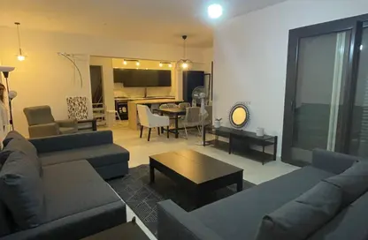 شقة - 2 غرف نوم - 3 حمامات للبيع في ديستريكت 5 - كمبوندات التجمع الخامس - التجمع الخامس - مدينة القاهرة الجديدة - القاهرة